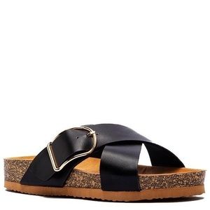 New Qupid Black Buckle Strap Sandals